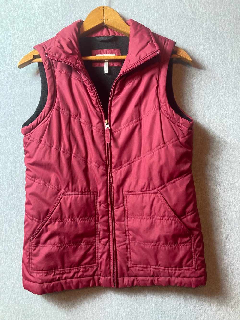 Women's Quilted burgundy Puffer Vest - Lightweight Layering